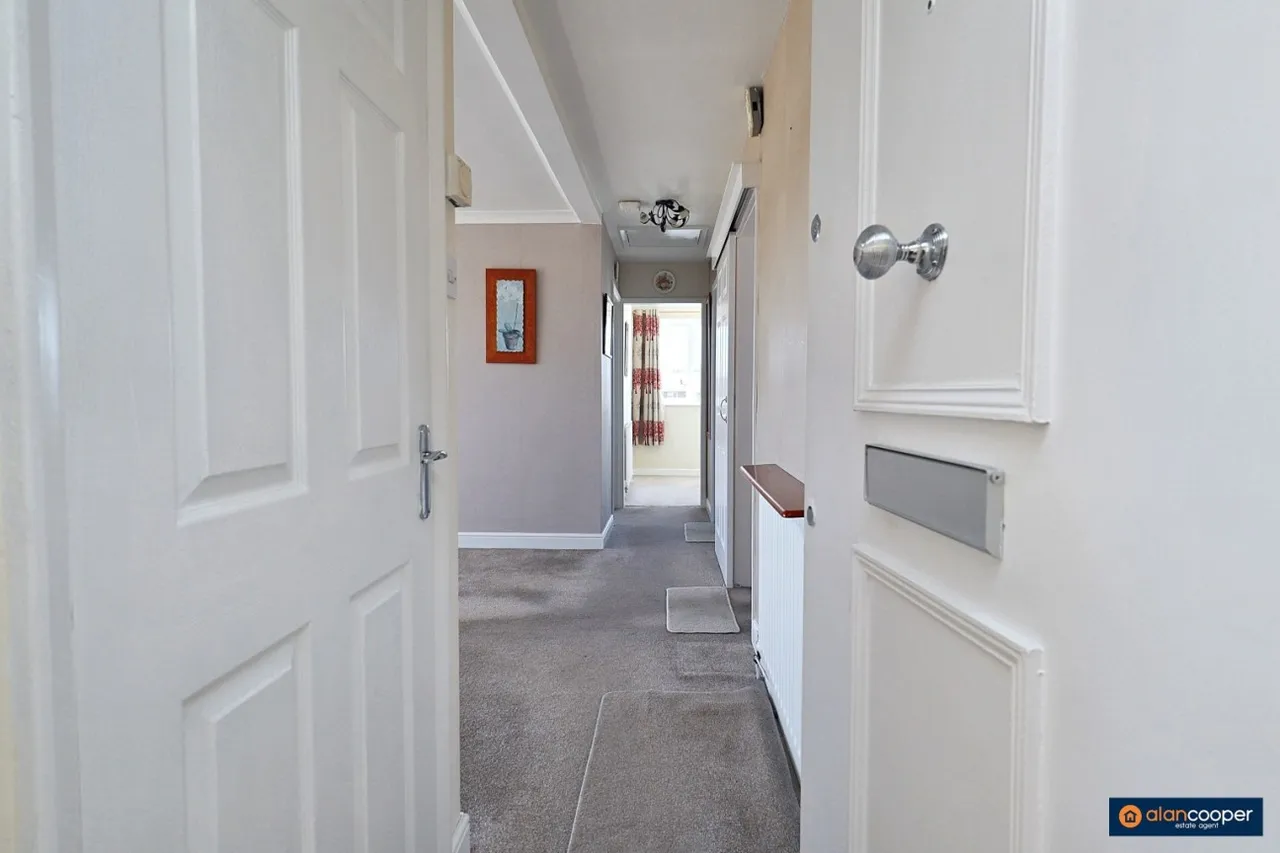 Coniston Court, St Nicolas Park, CV11, photo 19