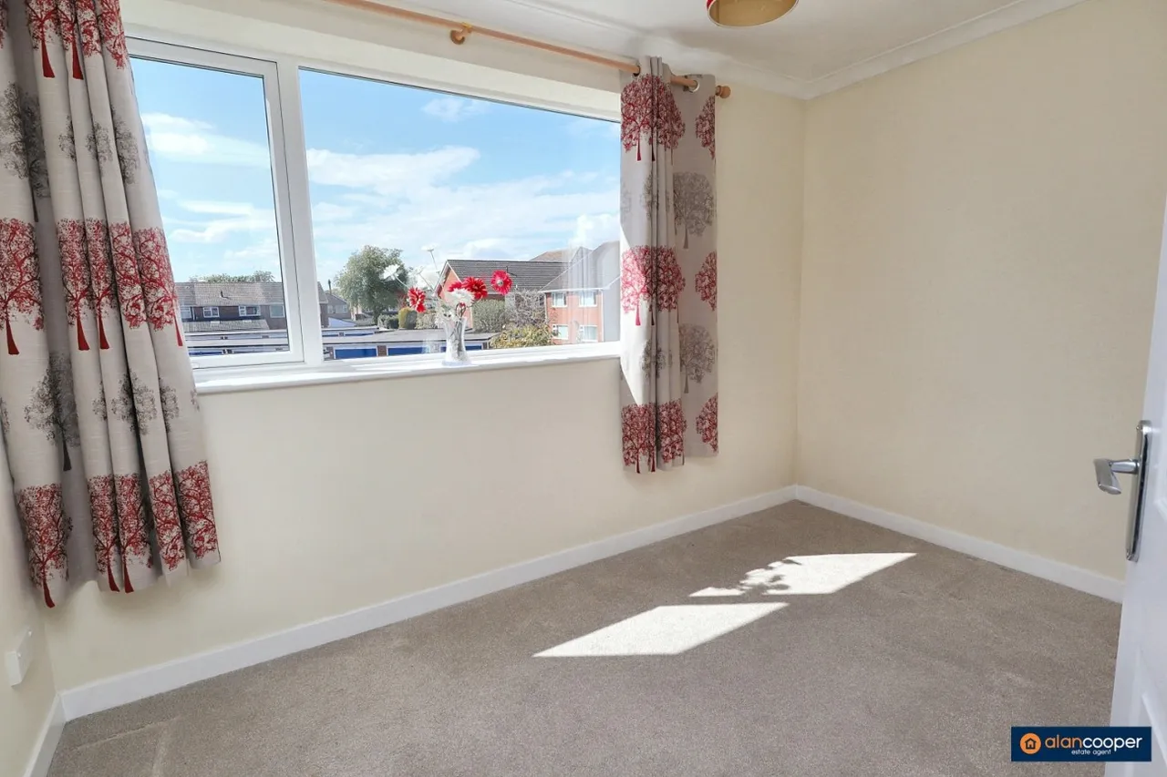 Coniston Court, St Nicolas Park, CV11, photo 15