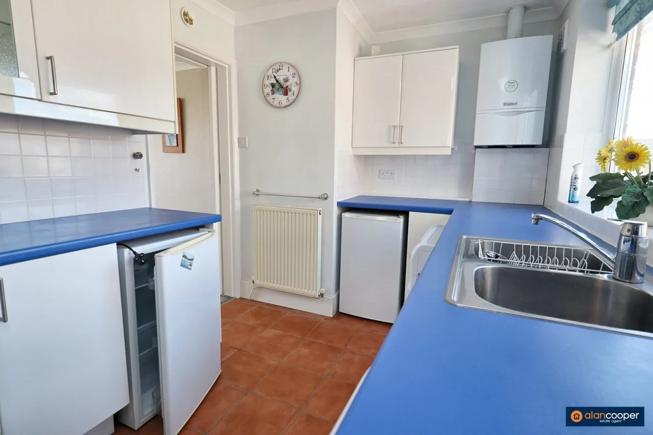Coniston Court, St Nicolas Park, CV11, photo 12