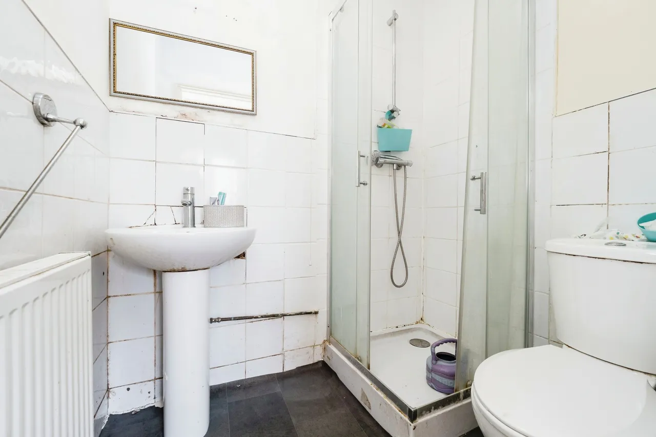 Ford Lane, South Hornchurch, RM13, photo 7