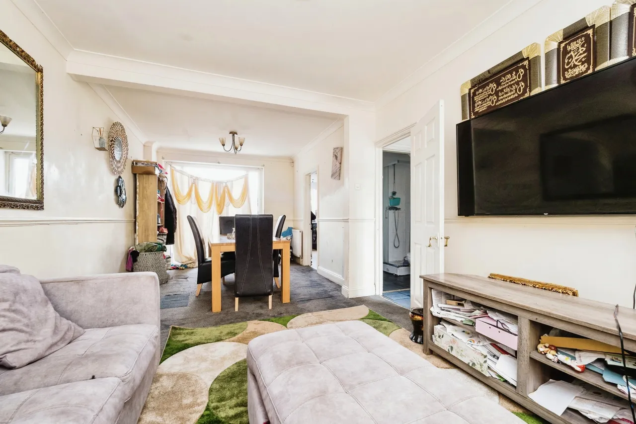Ford Lane, South Hornchurch, RM13, photo 5