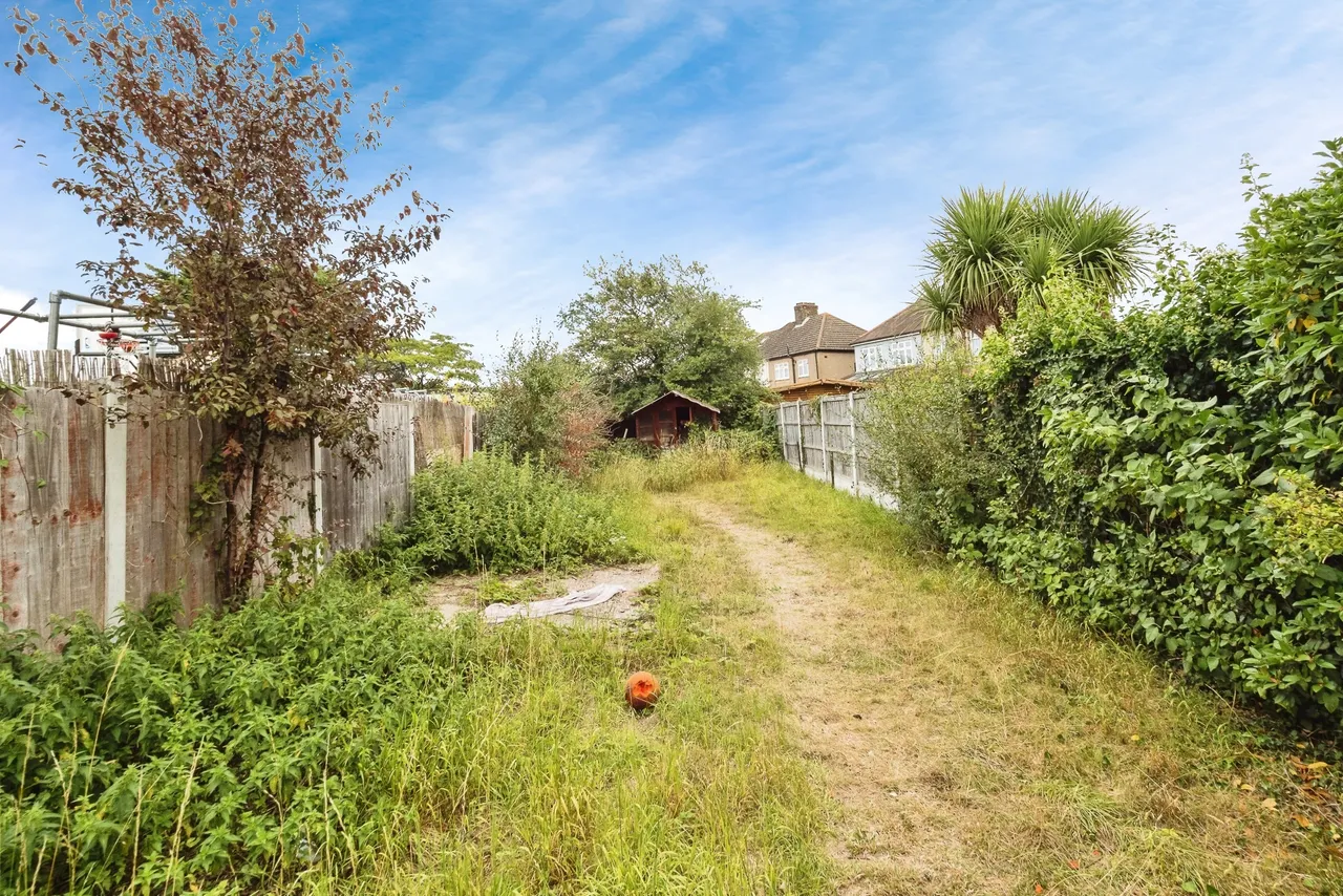 Ford Lane, South Hornchurch, RM13, photo 17