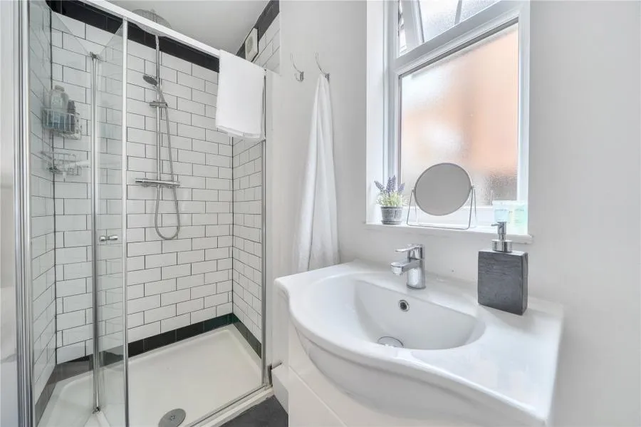 Bath Road, Taplow, SL6, photo 22