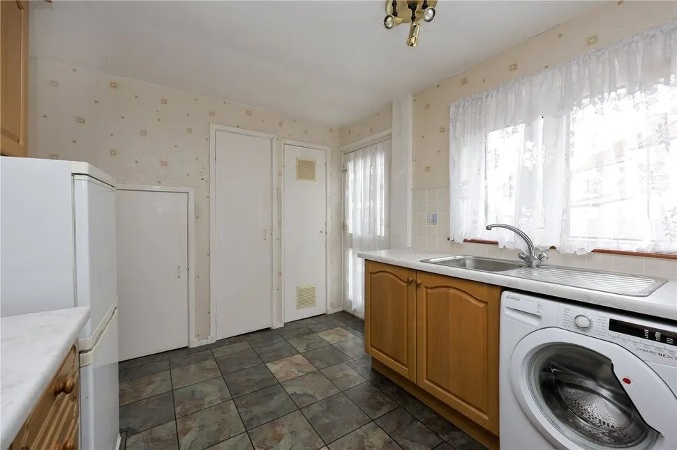 Ivy Grove, Methilhill, KY8, photo 11