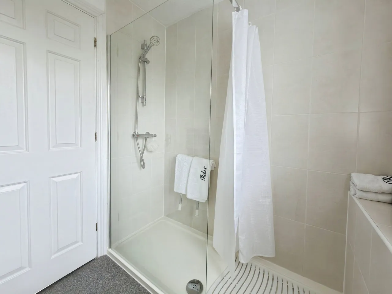 Nicholas Court, Gorseinon, photo 25