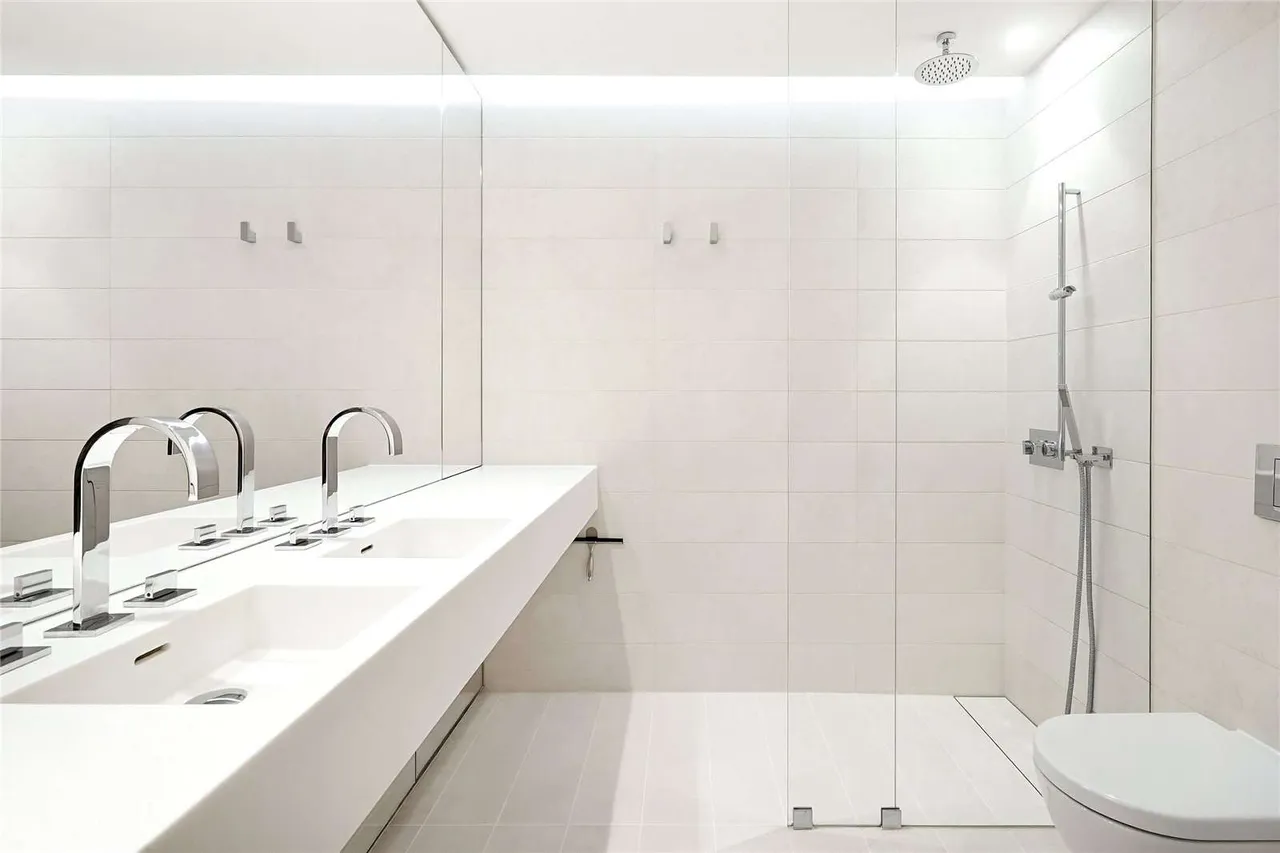 Rathbone Place, London, W1T, photo 12