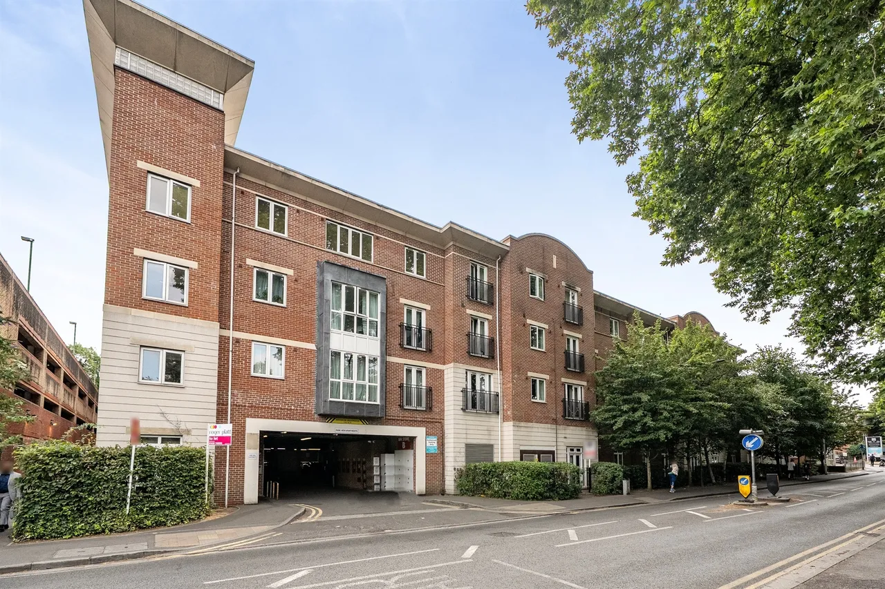 1 bed flat for sale, Grenfell Road, Maidenhead, SL6