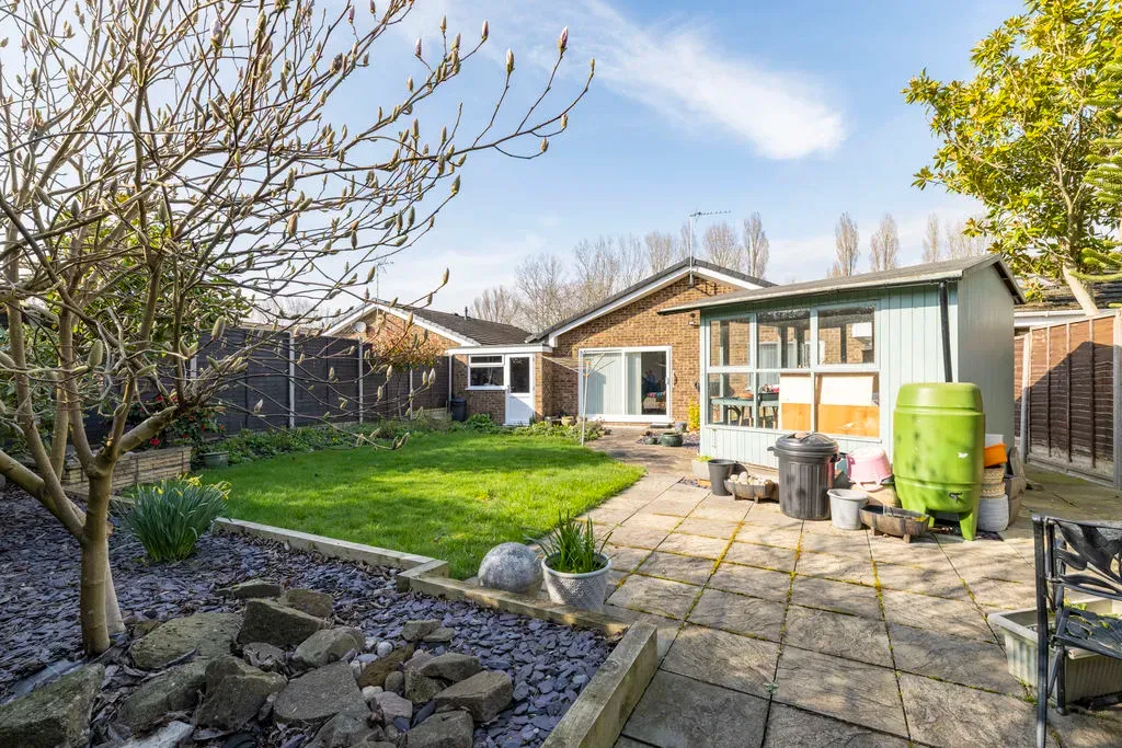 Windmill Hill Drive, Bletchley, Milton Keynes, Buckinghamshire, MK3 7RJ, photo 11