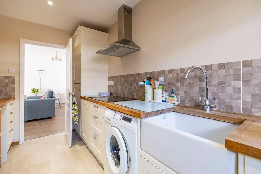 Windmill Hill Drive, Bletchley, Milton Keynes, Buckinghamshire, MK3 7RJ, photo 18