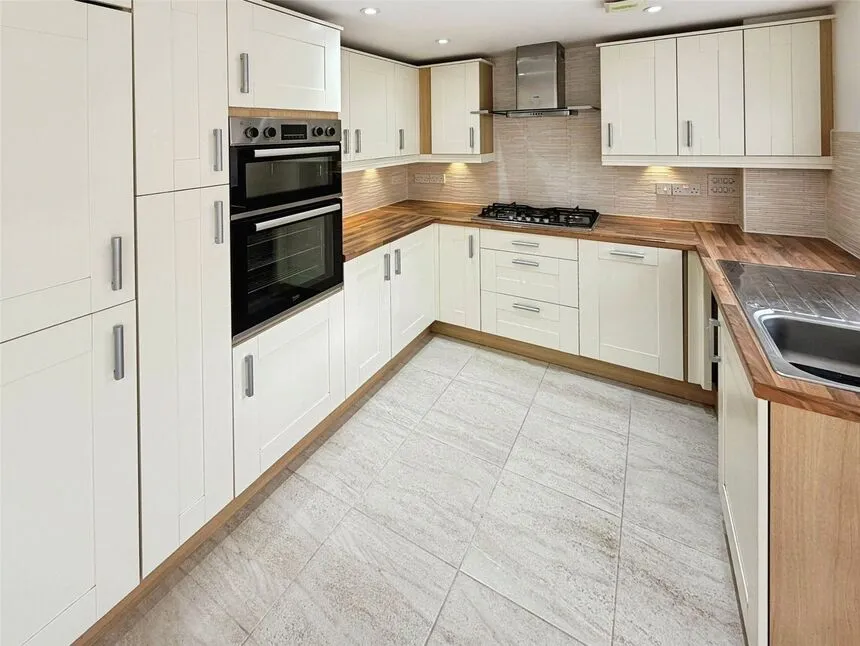 Hillcrest Gardens, Exmouth, Devon, EX8, photo 2