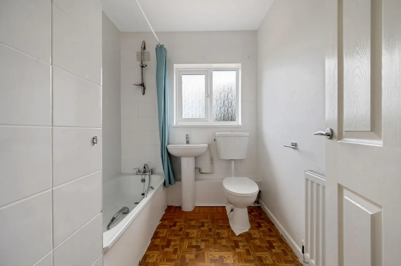 West Road, Tallington, PE9, photo 8