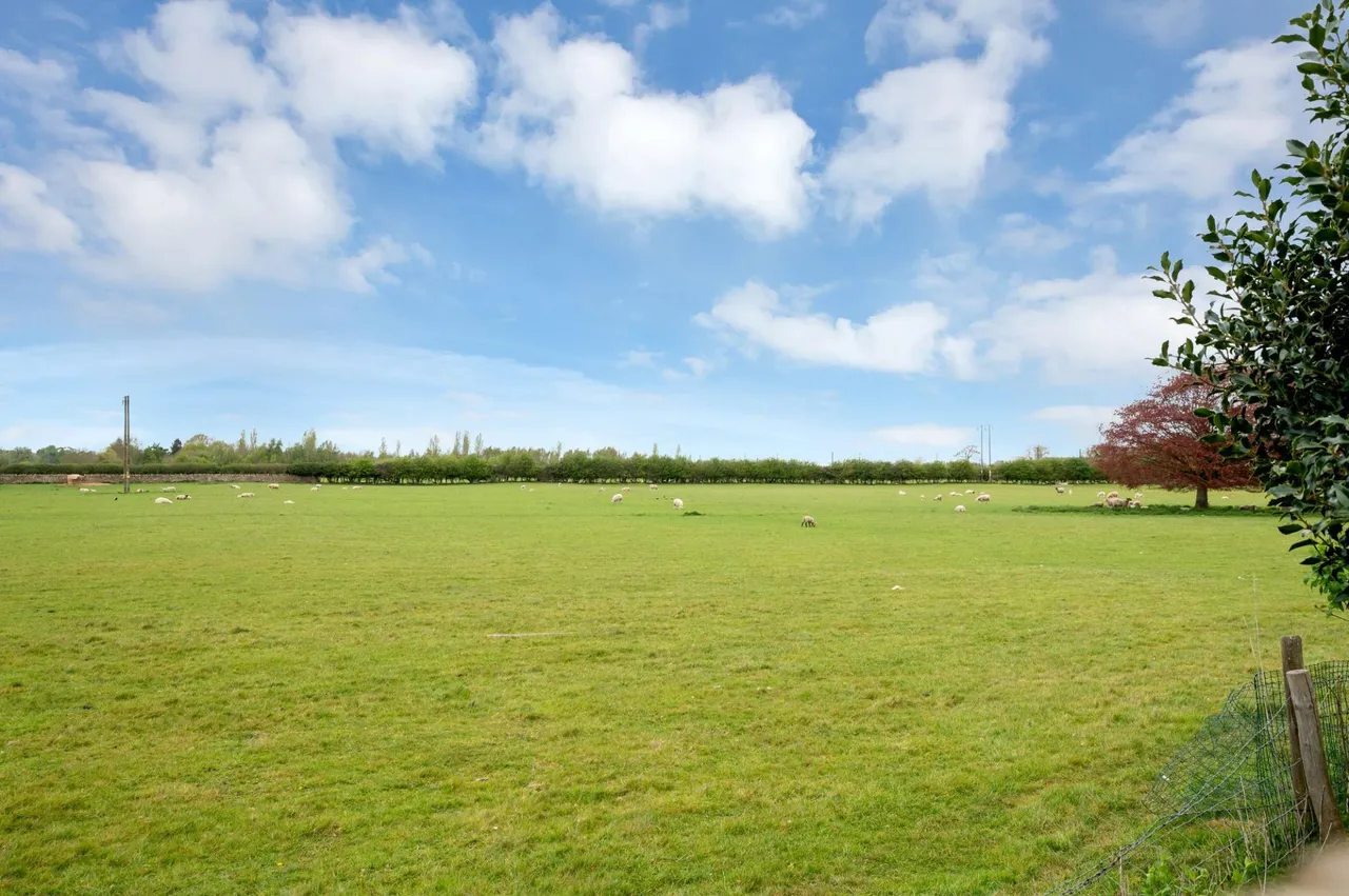 West Road, Tallington, PE9, photo 2