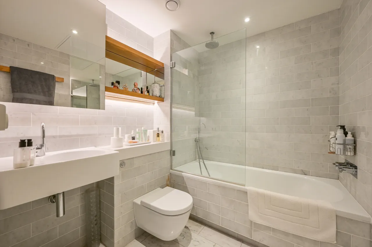 1101 Park Vista Tower, 3 Cobblestone Square, London, photo 9