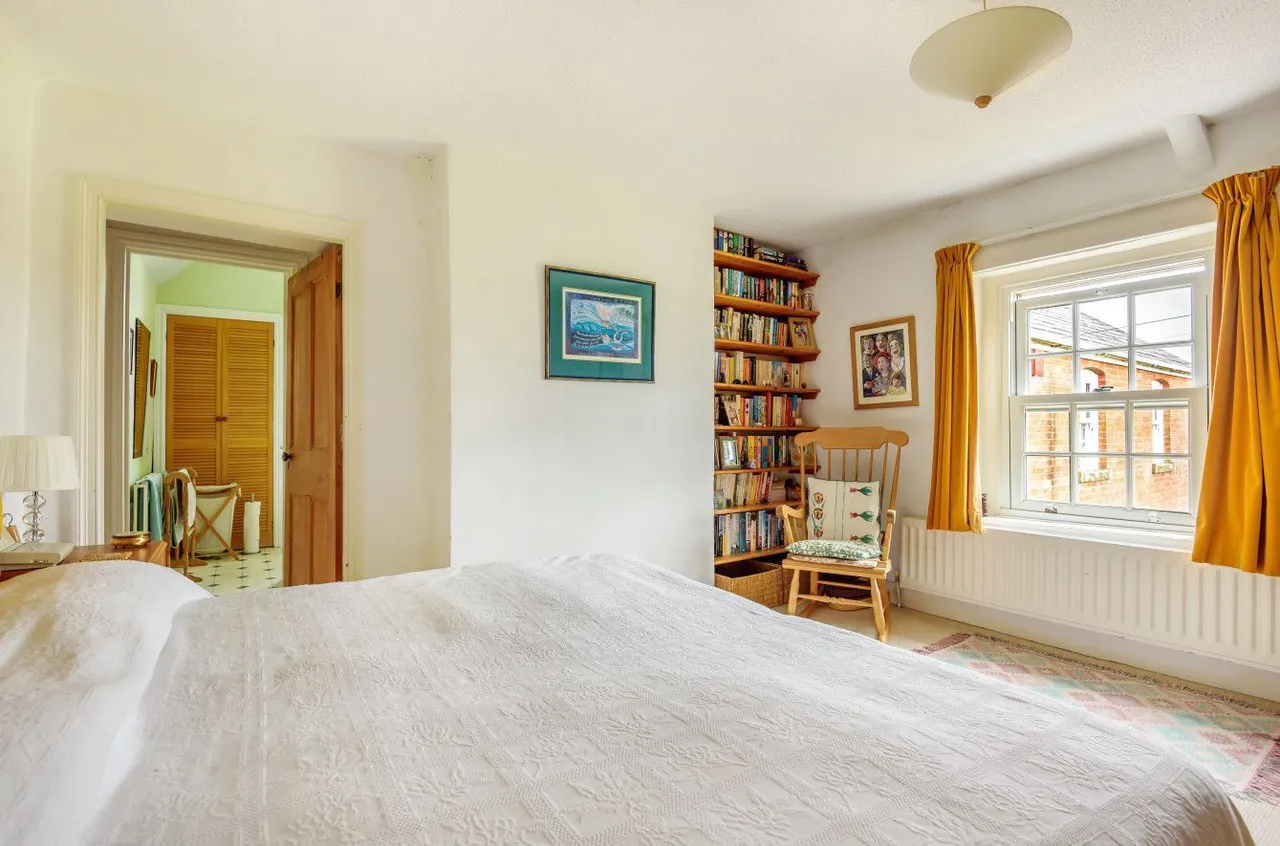 High Street, Chapmanslade, BA13, photo 13