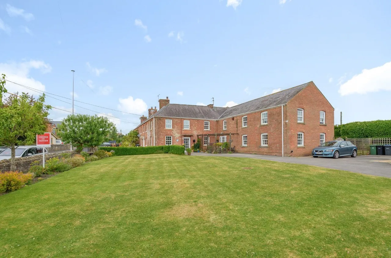High Street, Chapmanslade, BA13, photo 21