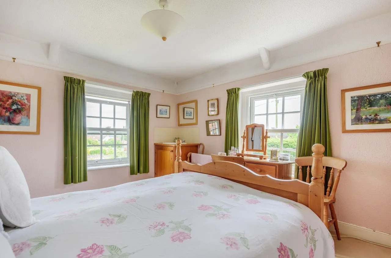 High Street, Chapmanslade, BA13, photo 12
