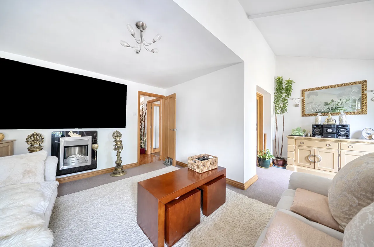 Verran Road, Camberley, Surrey, GU15 2ND, photo 5