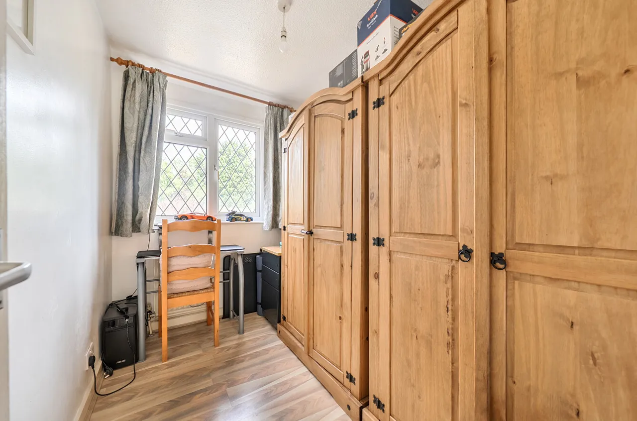 Verran Road, Camberley, Surrey, GU15 2ND, photo 15