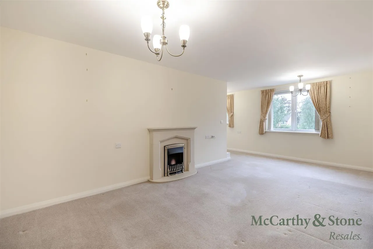 Wilmslow Road, Handforth, SK9, photo 19