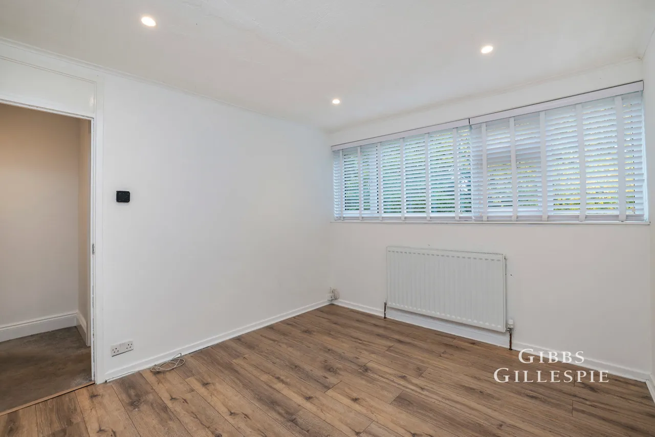 Link Way, Denham Fees Apply, UB9, photo 9