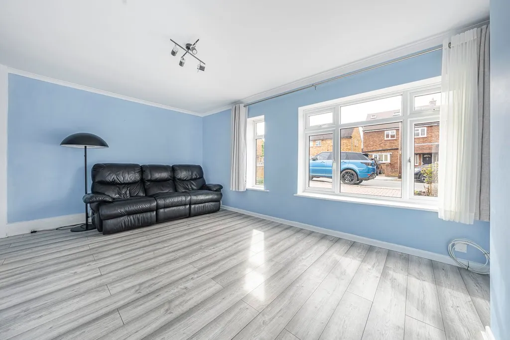 Hazeldene Gardens, Hillingdon, UB10, photo 9