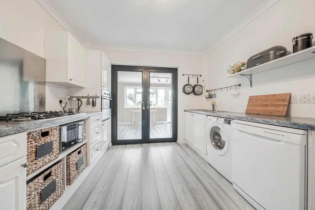 Hazeldene Gardens, Hillingdon, UB10, photo 4