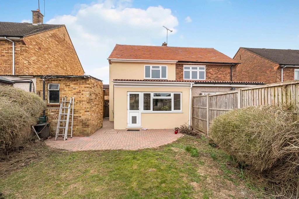 Hazeldene Gardens, Hillingdon, UB10, photo 24