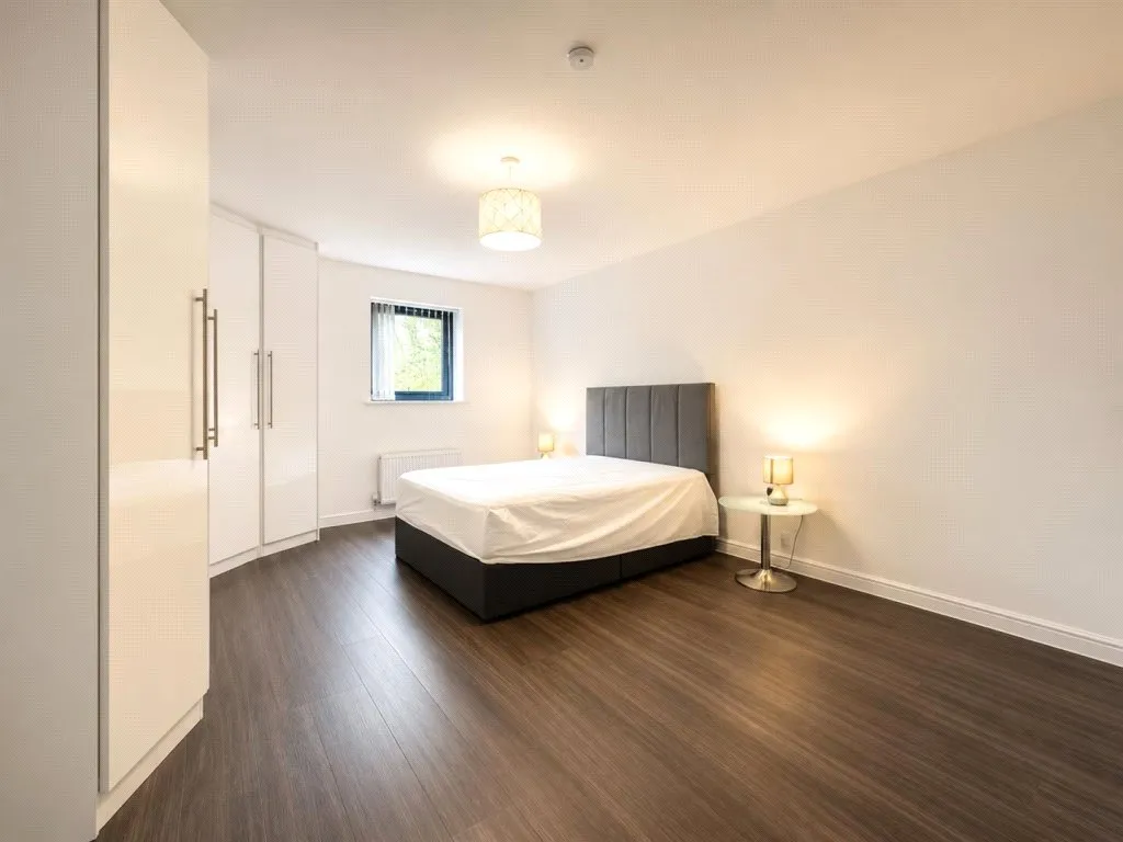 Dyson Drive, Uxbridge, UB10, photo 4