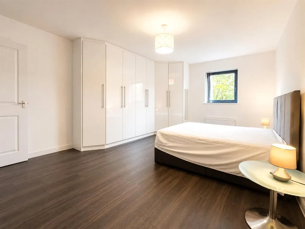 Dyson Drive, Uxbridge, UB10, photo 5