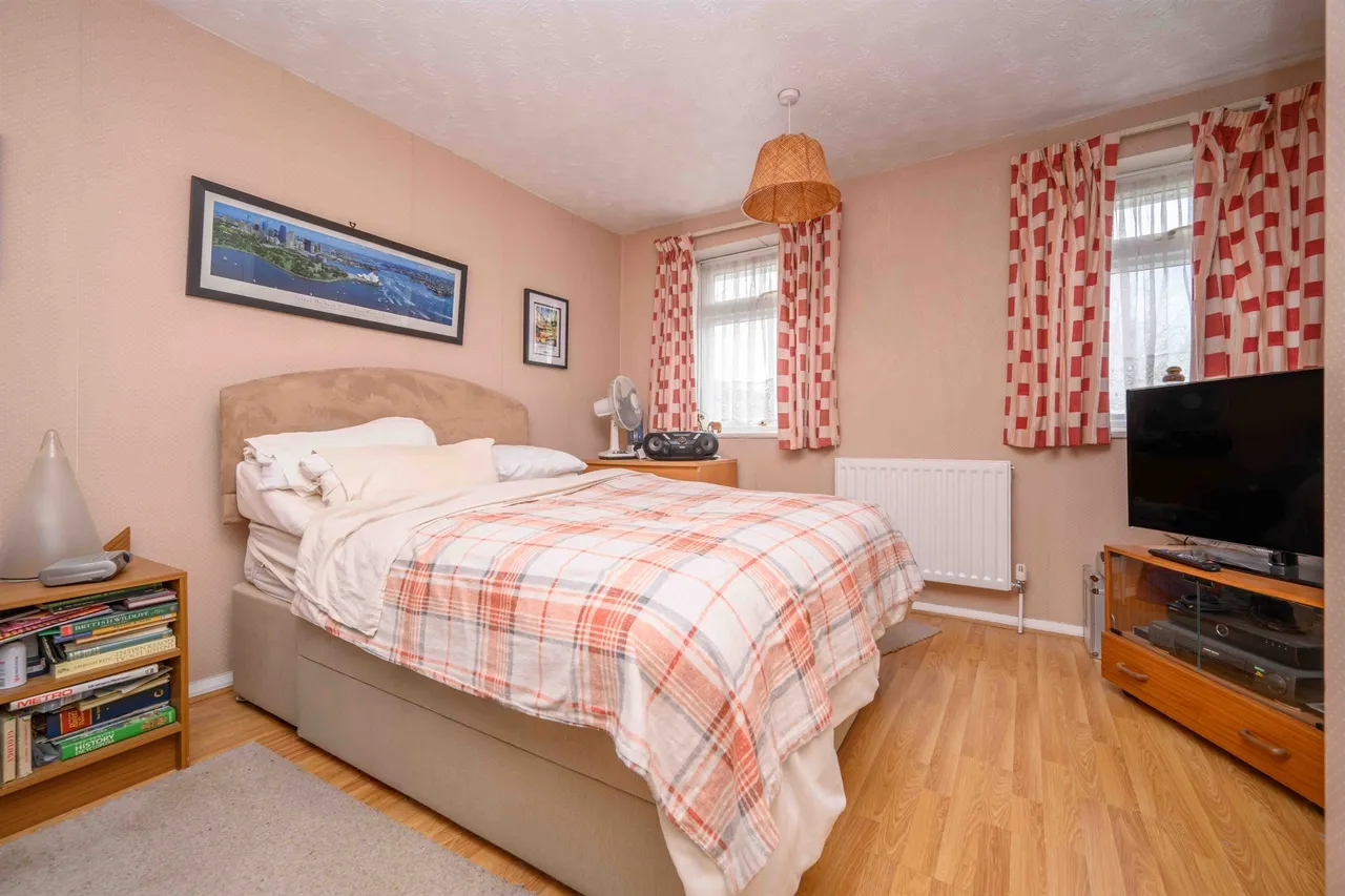 Thoday Close, Kettering, NN14, photo 5