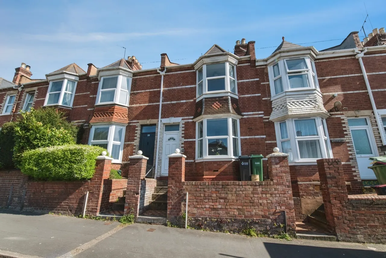 3 bed house for sale, Holloway Street, Exeter, EX2