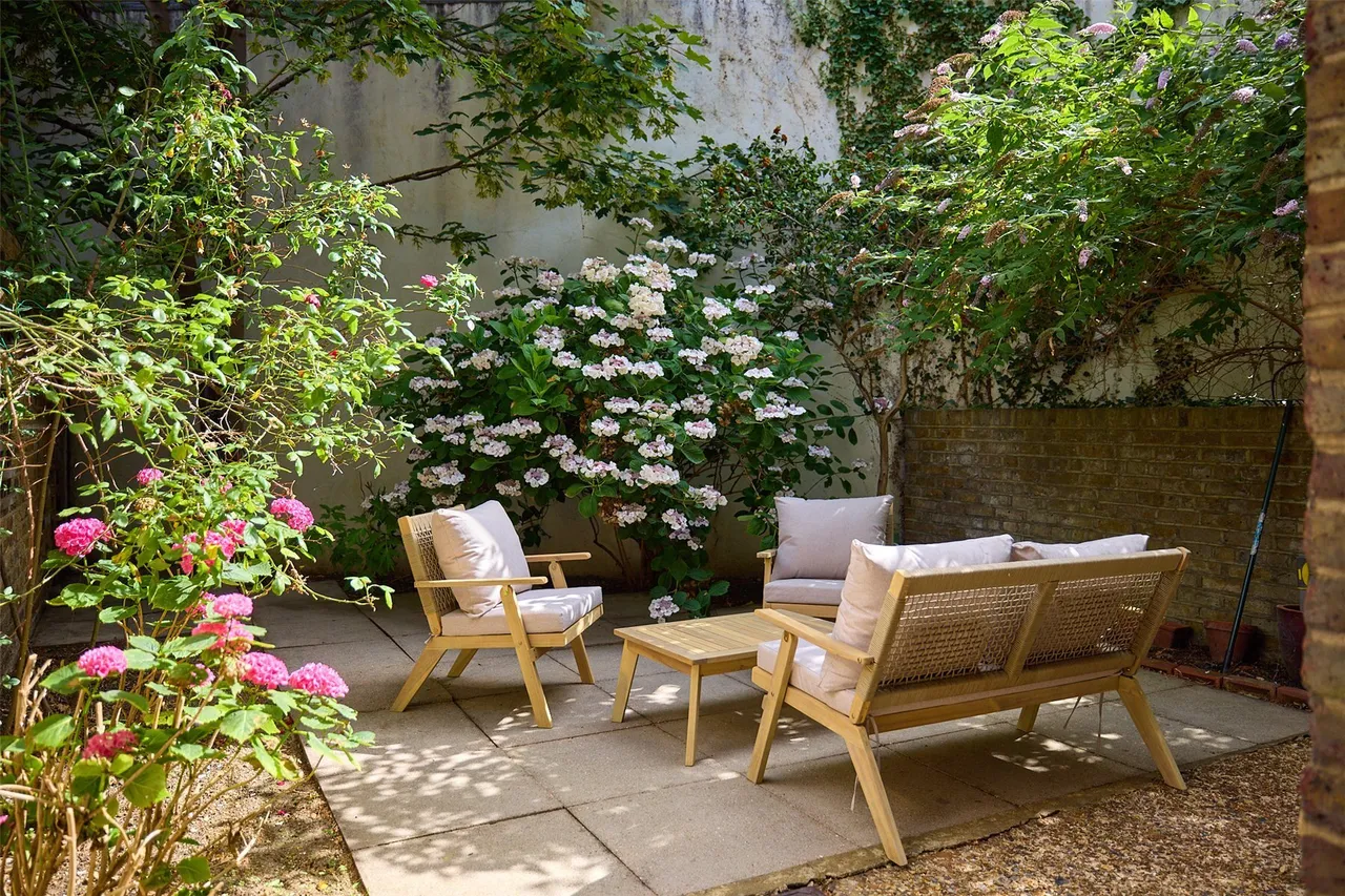 Blythe Road, London, W14, photo 2