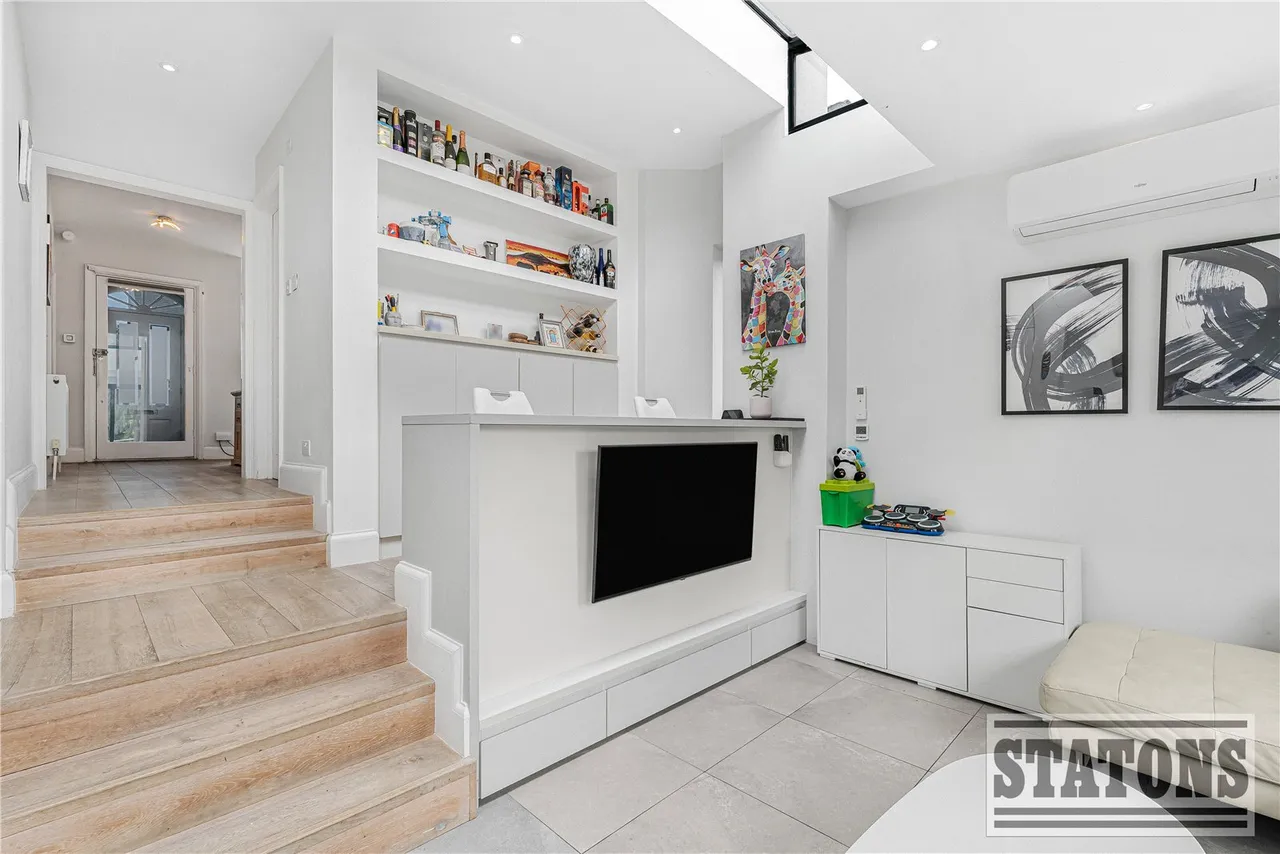 Northumberland Road, New Barnet, EN5, photo 12