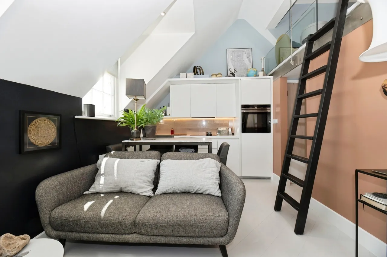 King Georges Walk, Esher, KT10, photo 2