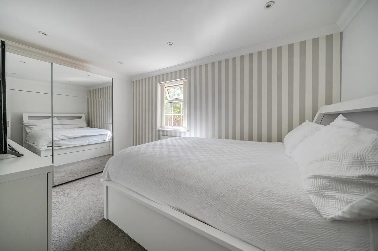 Coppermill Road, Wraysbury, TW19, photo 9