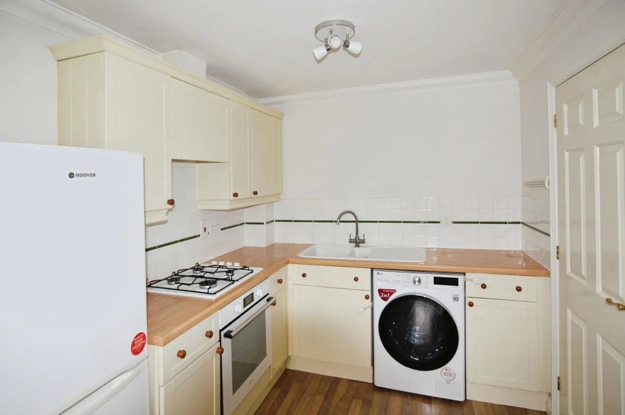 Norton Road, Wokingham, RG40, photo 3