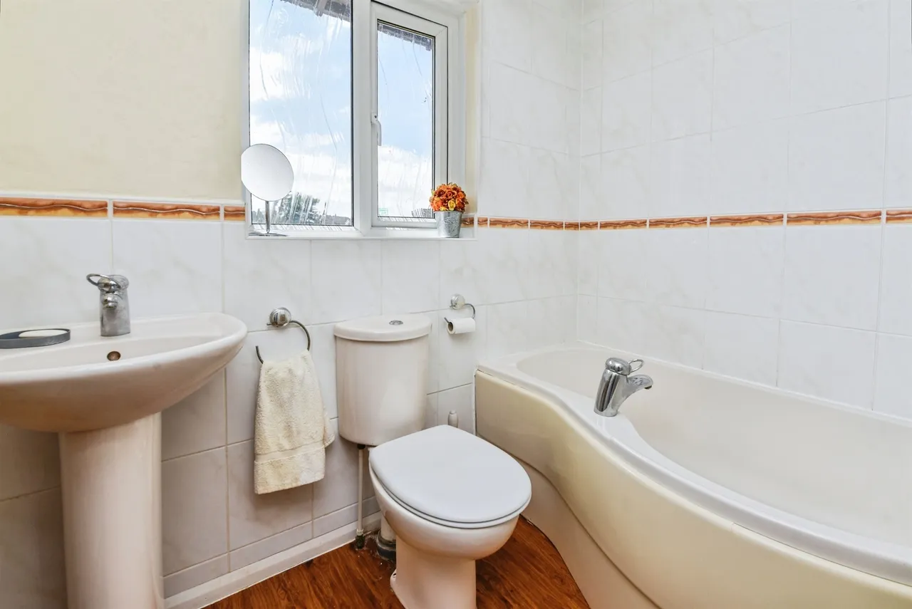 Ludlow Close, Westbury, BA13, photo 8