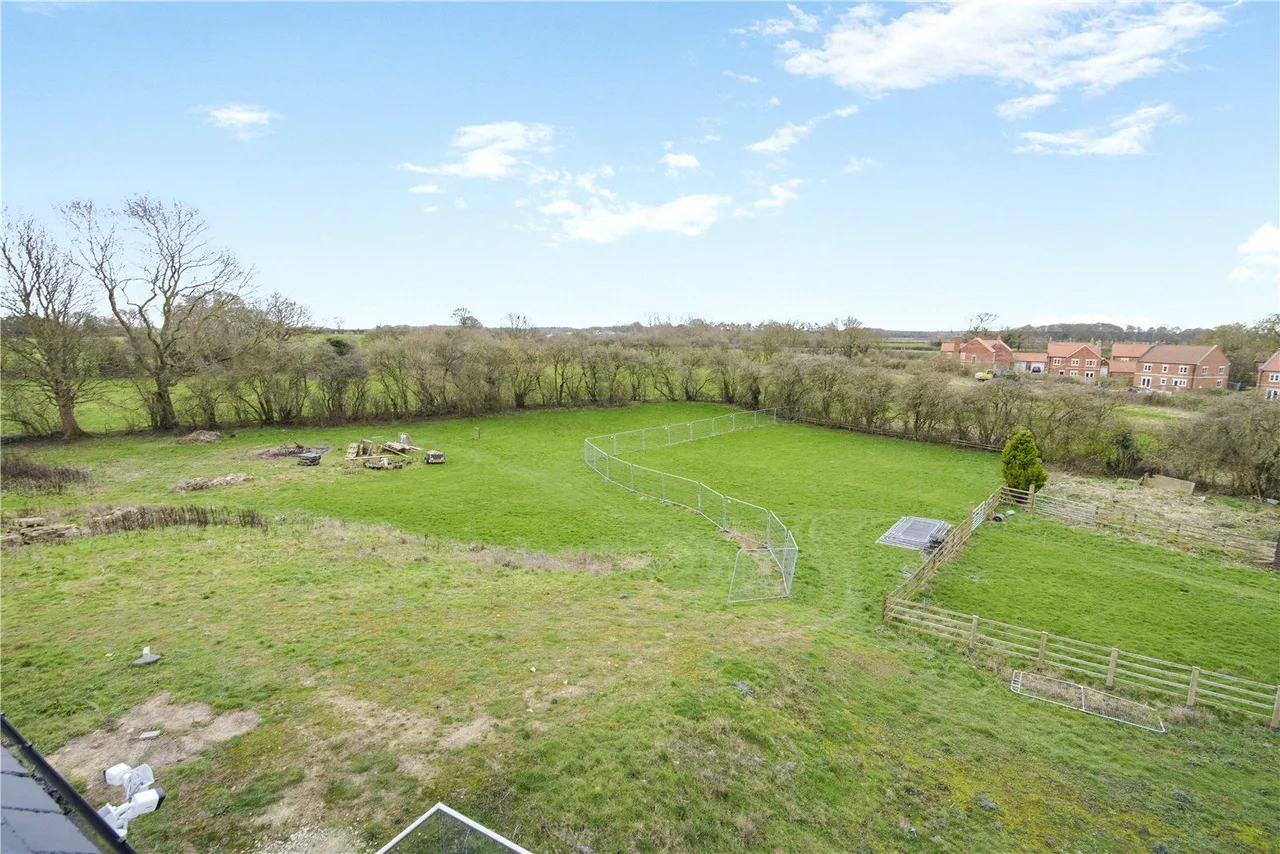 Tockwith Lane, Cowthorpe, LS22, photo 16