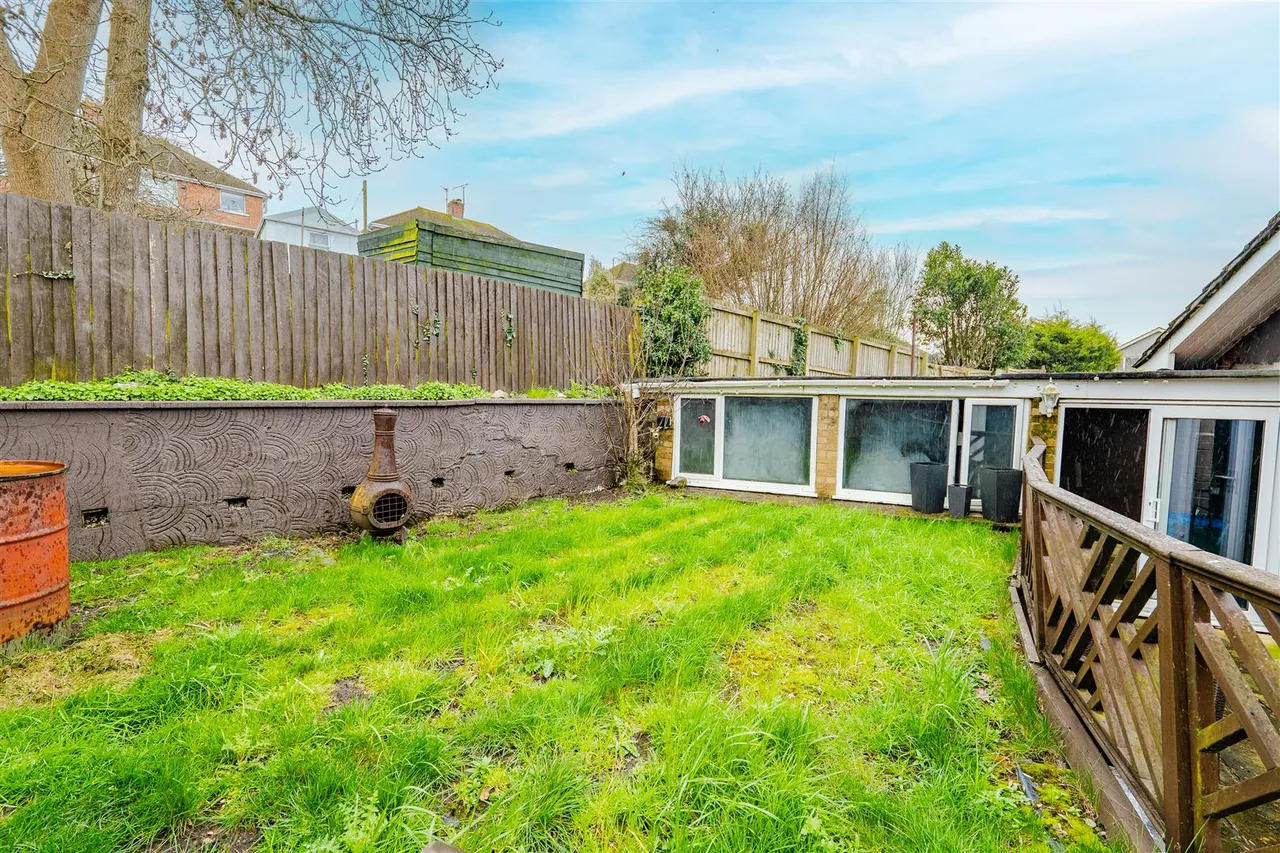 St. Brannocks Close, Barry, CF62 7NH, photo 27