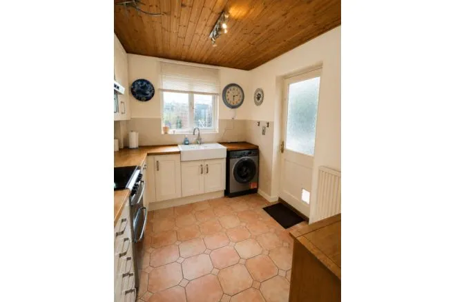 Fawcetts Fold, Bolton, BL5, photo 9