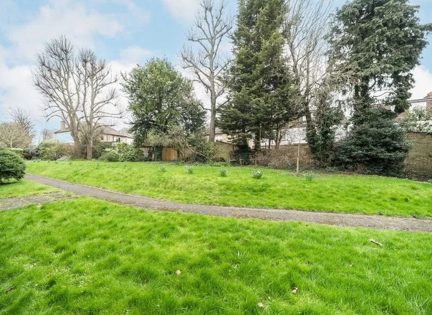 Nightingale Lane, Between the Commons, SW12, photo 8