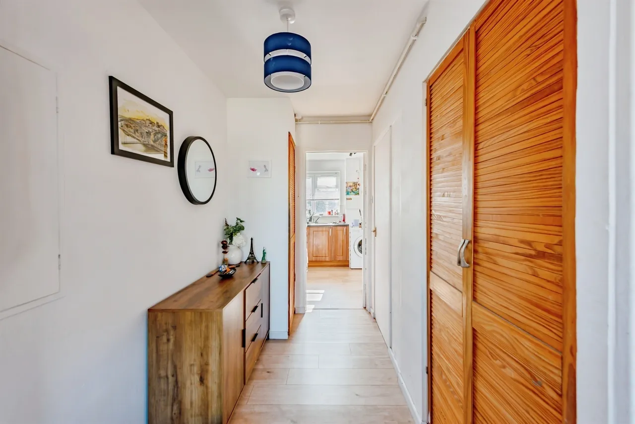 Shackleton Road, Crawley, RH10, photo 7