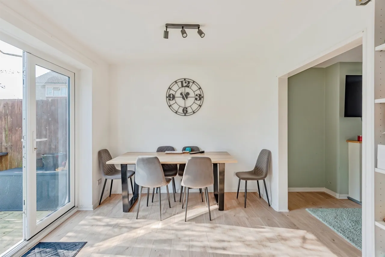 Shackleton Road, Crawley, RH10, photo 8