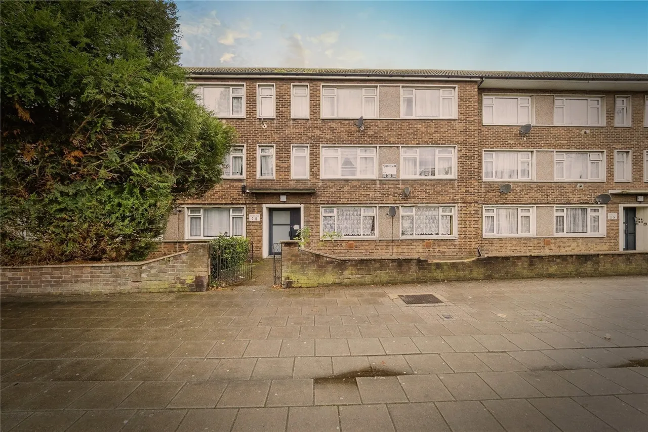 Whalebone Lane South, Dagenham, RM8, photo 14