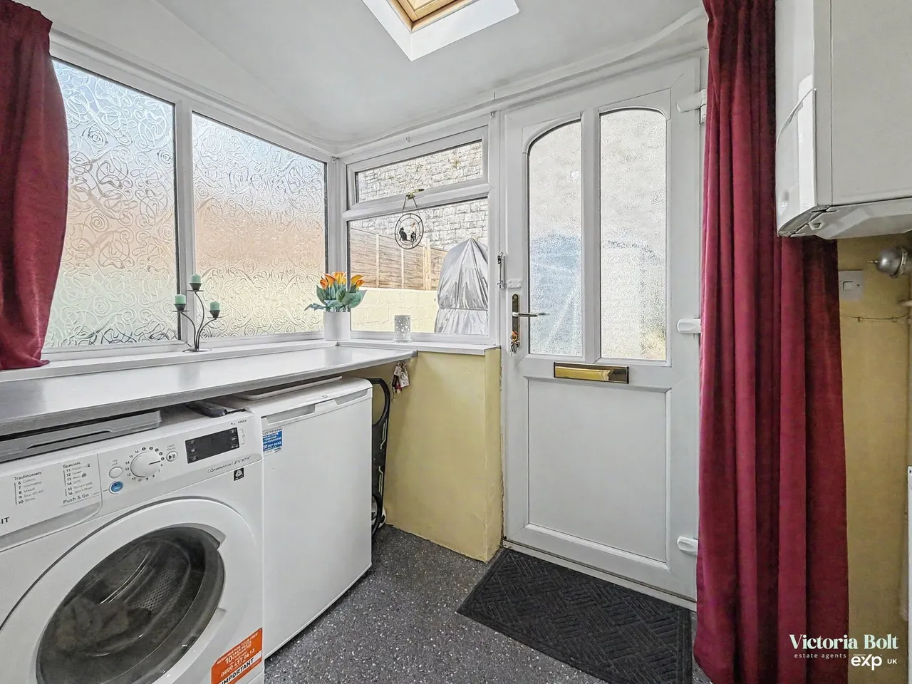 Laira Park Crescent, Plymouth, photo 16