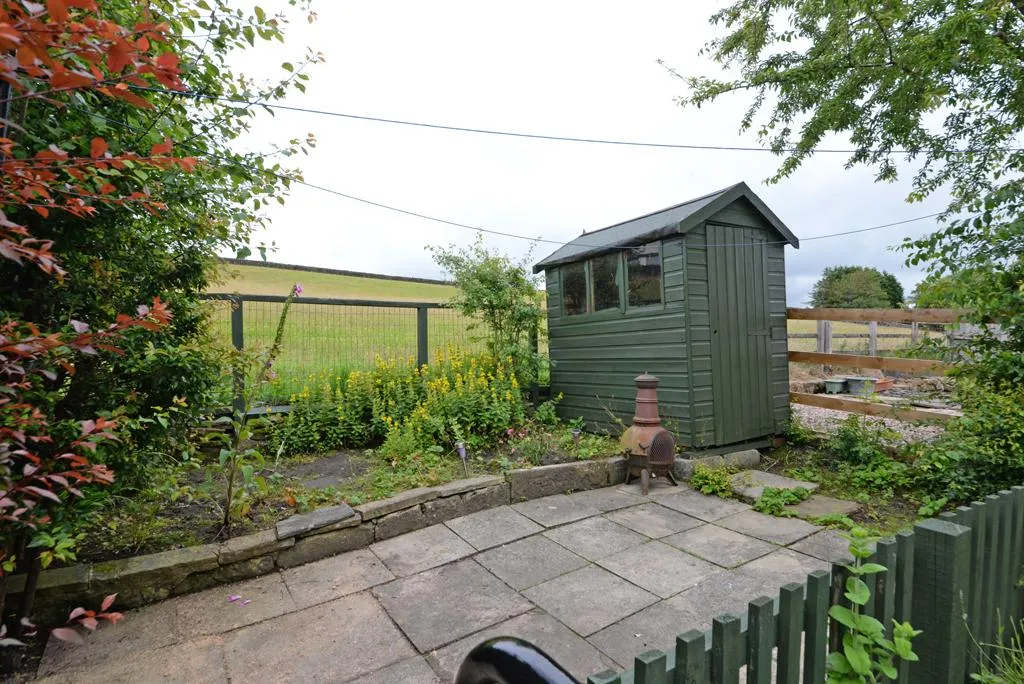 Bogthorn, Oakworth, BD22, photo 11