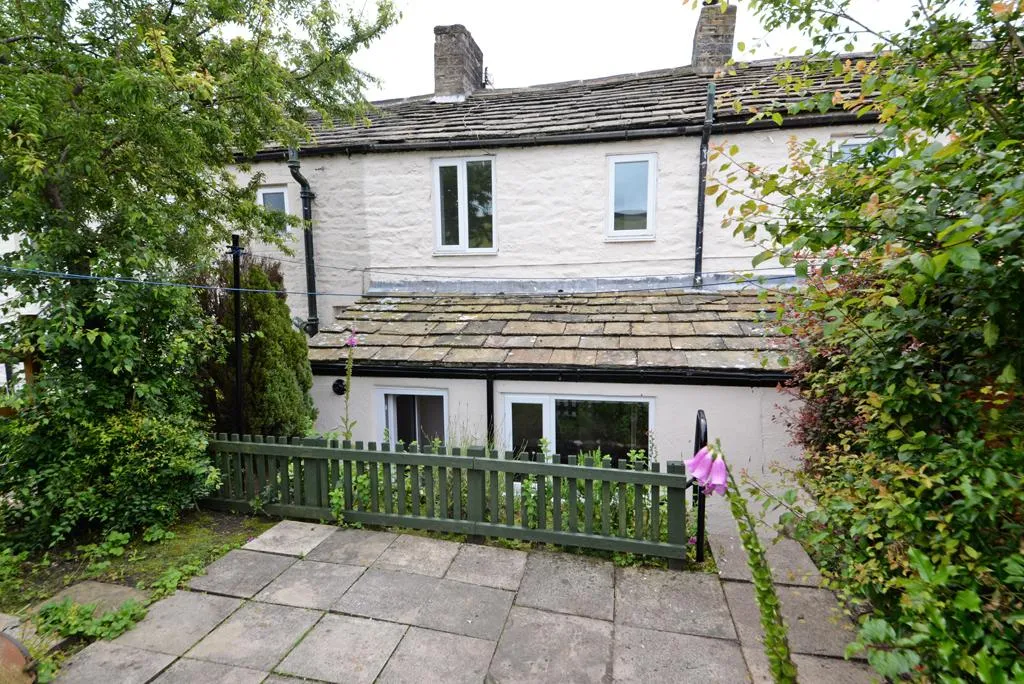 Bogthorn, Oakworth, BD22, photo 10