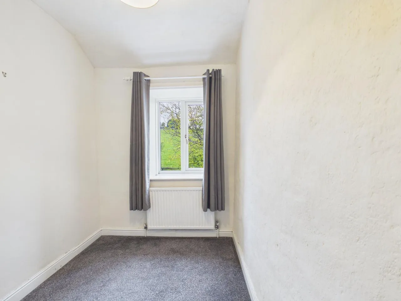 Bogthorn, Oakworth, BD22, photo 8