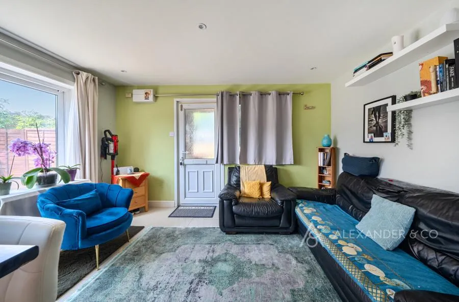 Cumbria Close, Houghton Regis, LU5, photo 2