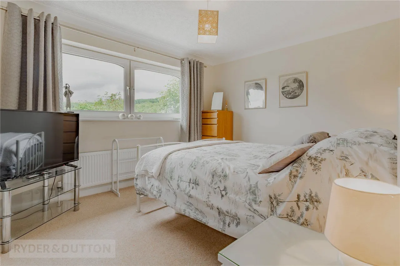 Harden Hills, Shaw, OL2, photo 19